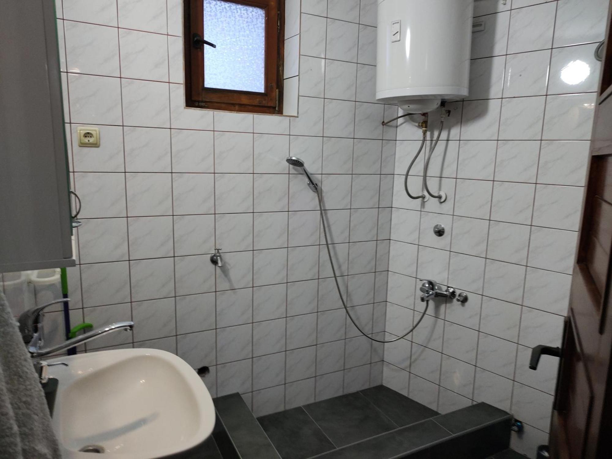 Apartamento Stan Sremska Mitrovica Exterior foto